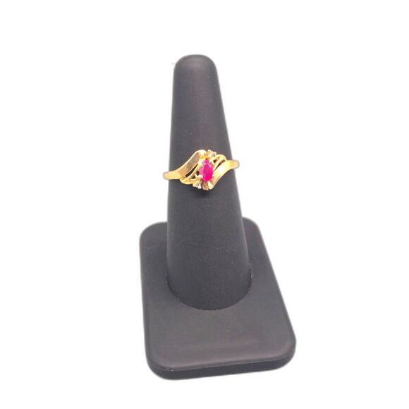 14KT YELLOW GOLD 2.70G DIAMOND & RUBY RING SIZE 6.75 (149776-4)